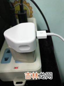 手机充电器发烫正常吗,手机充电器发烫是怎么回事?