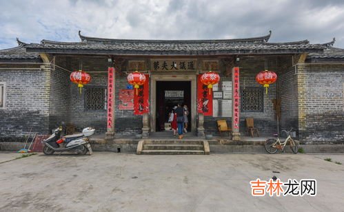 一个人才辈出的古城什么韩信,张良用4个字讲了韩信的一生，这4个字究竟是什么？