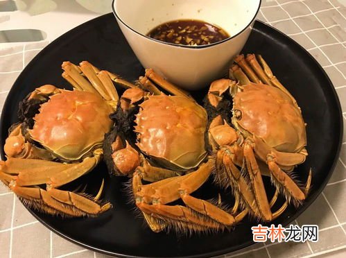 螃蟹是冷水下锅还是热水下锅,煮螃蟹是热水下锅好，还是冷水下锅好？