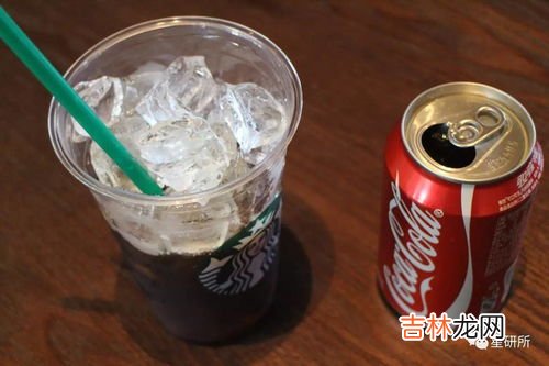 可乐为什么要加冰,朋友说为什么可乐总是要加冰?我怎么回复她?