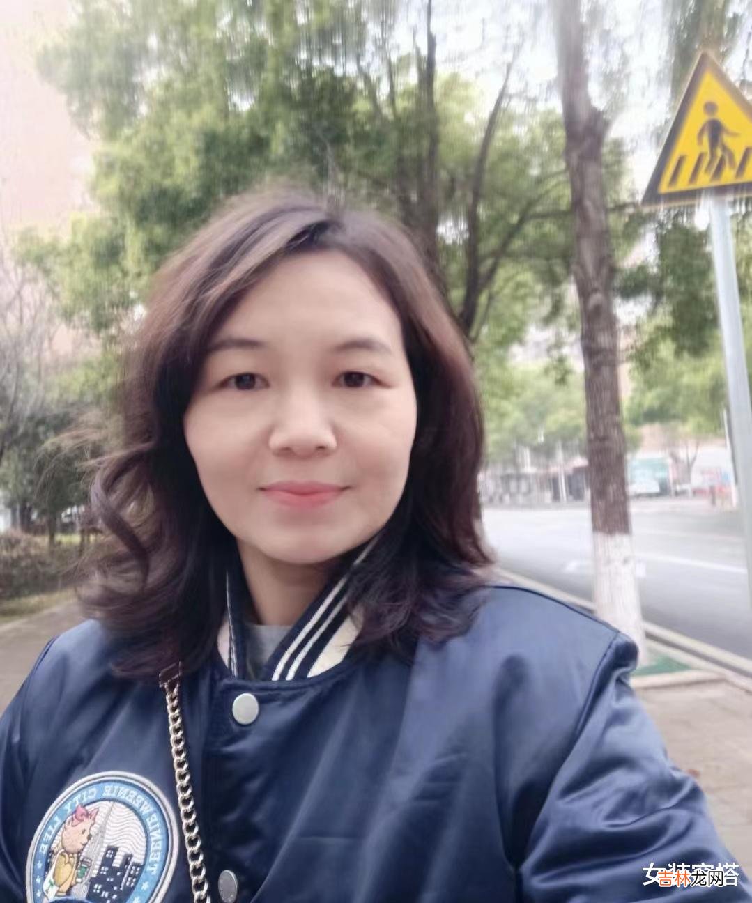 发型 不建议中年女人留的5种发型，听着洋气，实际上显老土气，很油腻