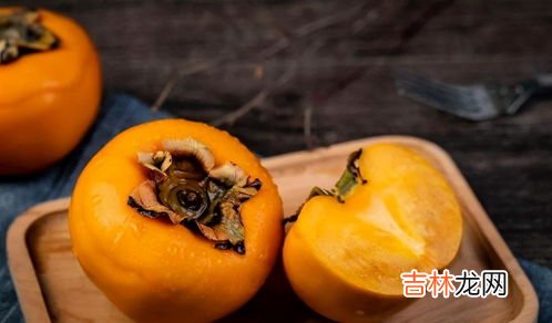 脆柿子里面黑了还能吃吗,脆柿子里面是黑色的能吃吗