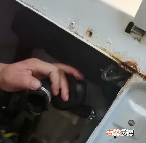 为什么洗衣机突然自己不运转了,洗衣机突然不转了是什么原因