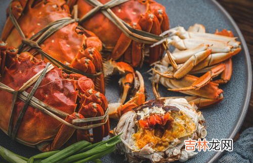 死螃蟹蒸熟了怎么区分,螃蟹死了是什么样子