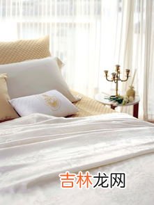 蚕丝被能晒吗,蚕丝被可以在阳光下晒吗？