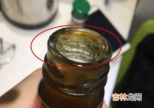 蚝油发霉了加热能吃吗,蚝油瓶口外面一圈发霉了还能食用吗？