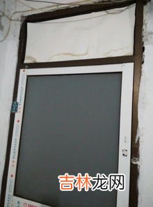 表挂在门上方好吗,挂钟能挂在卧室门上方吗?