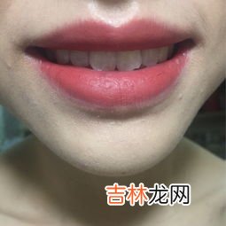 液体唇膏怎么使用,染唇液怎么涂均匀 染唇液该怎么使用
