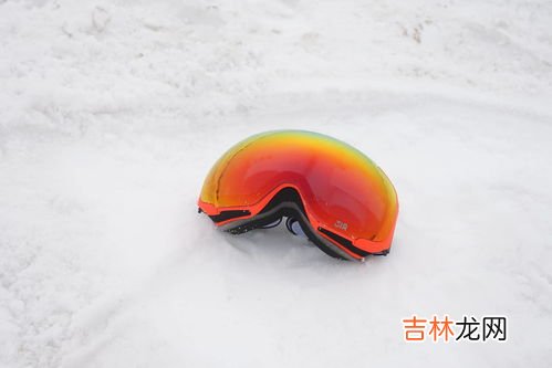 滑雪镜镜框对大小有什么要求,如何选择滑雪镜