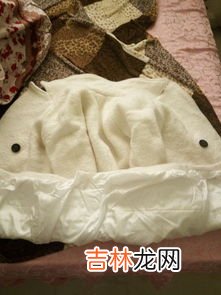 睡衣可以用洗衣机洗吗,冬天的厚睡衣怎么洗，用洗衣机洗行不行？
