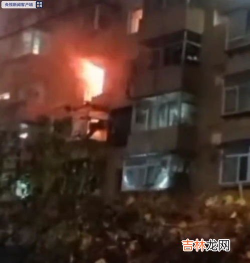 燃气灶打着火燃一会就熄灭了,为什么燃气灶燃烧一会就自动熄火？