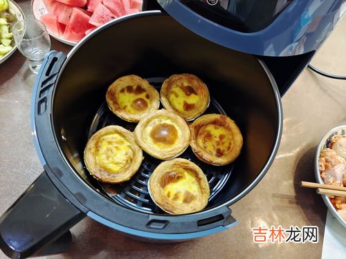 烘焙纸可以放在空气炸锅里吗,烘焙纸可以放在空气炸锅里吗