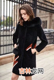 羊剪绒大衣可以用洗衣机洗吗,羊剪绒用洗衣机洗的后果?