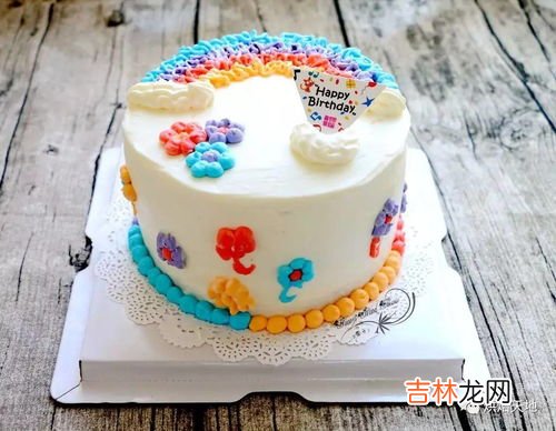 生日蛋糕色素有毒吗,在生日蛋糕上,写祝福话语文字的红色的东西,是什么材料?能吃吗?吃了会拉肚子吗?