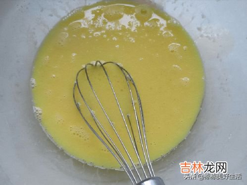 生日蛋糕色素有毒吗,在生日蛋糕上,写祝福话语文字的红色的东西,是什么材料?能吃吗?吃了会拉肚子吗?