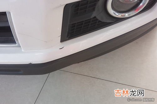 车保险杠塑料划痕修补,汽车保险杠刮蹭怎么修复