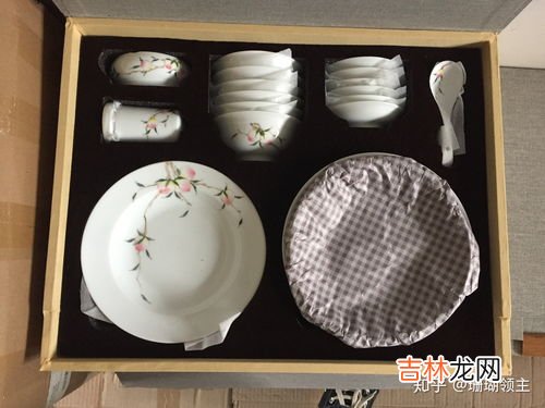 釉上彩和釉下彩的餐具哪个更安全,釉上彩和釉下彩的餐具哪个更安全