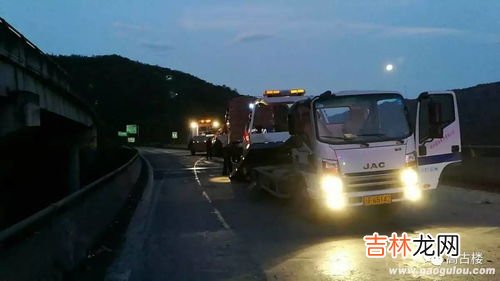 昆磨高速27公里长下坡在哪里,27公里长下坡是去景洪方向还是上昆明方向?