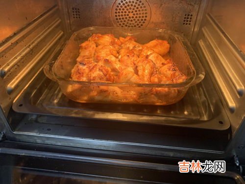 空气炸锅放油纸会着火吗,空气炸锅可以用油纸吗？