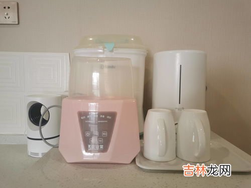 奶瓶可以当储奶瓶用吗,储奶瓶可以当奶瓶用吗，母乳能挤在储奶瓶冷藏吗