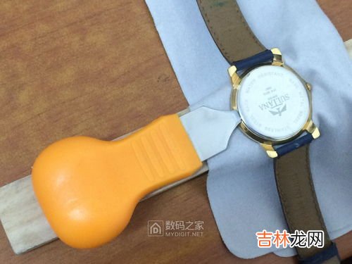 石英手表更换电池教程,石英表怎么更换电池,怎么打开石英表后盖