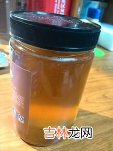 蜂蜜上白色泡沫能吃吗,蜂蜜上飘了一层白色的东西,是坏了吗?还能吃吗?