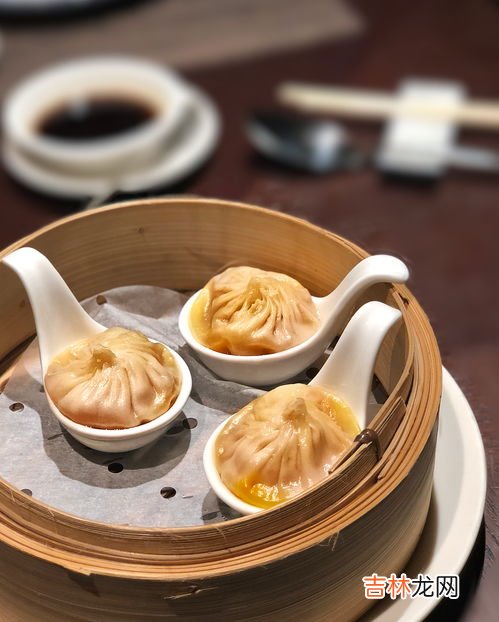 蟹黄汤包是哪里的特产,蟹黄汤包是南京特产么?