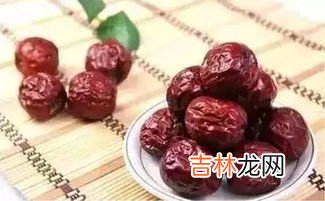 李子和枣子能一起吃吗,红枣枸杞能和李子泡酒吗以上三种一起泡酒有什么功效?