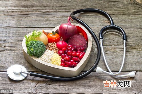 吃柿子后能吃香蕉和酸奶吗,吃完柿子能喝酸奶和香蕉吗