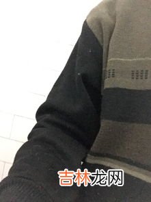 衣服上沾了很多小毛毛怎么办,衣服沾满毛毛怎么去掉 衣服上沾毛毛怎么去除小妙招