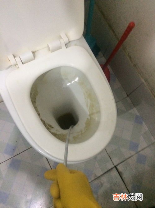 肥皂掉进厕所里面堵了怎么办,肥皂掉进马桶堵住了怎么办