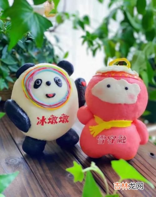 冰墩墩原型,冰墩墩是从1000只熊猫再创新的,冰墩墩最初的原型是什么?