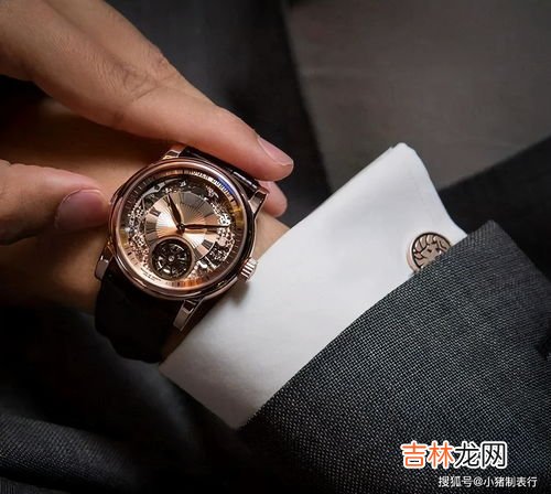 男生右手戴手表代表什么,为什么一个男生喜欢把手表戴在右手?