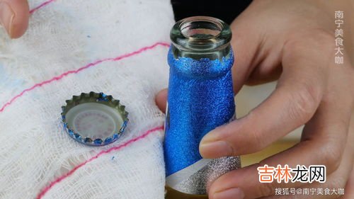 没有开瓶器怎样开啤酒,没开瓶器怎样开啤酒盖