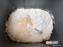 无铝泡打粉和酵母粉有什么区别,泡打粉和酵母粉的作用是一样的吗？