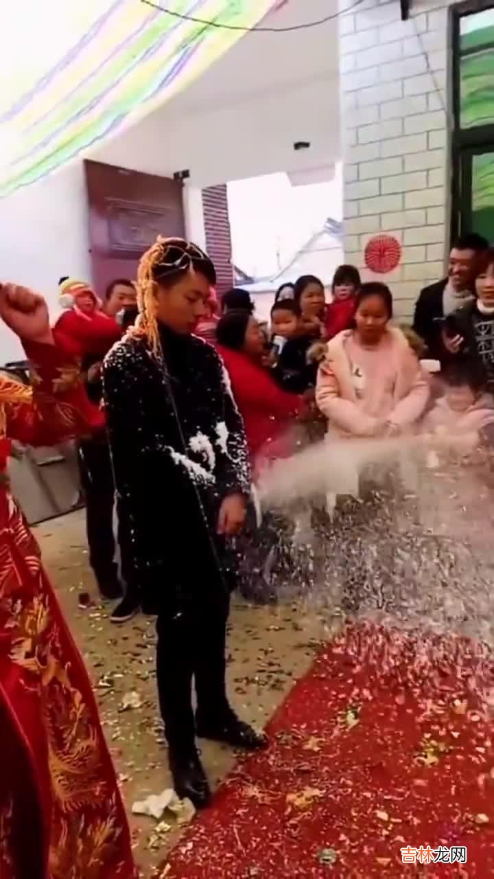 嫂子的爸爸妈妈应该怎么称呼,嫂子的爸爸妈妈叫什么