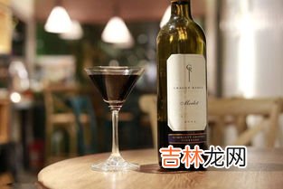 打开的红酒塞上酒塞可以放多久,开过的红酒塞上木塞后能放多久?