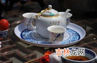 喝雄黄酒是什么节日,五月端午喝雄黄酒的来历是什么