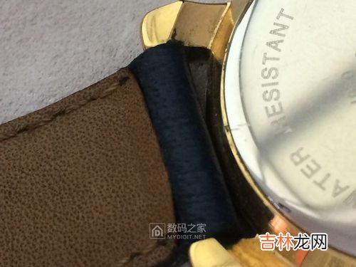 石英手表后盖怎么盖上,手表后盖翘开了。自己怎么盖上啊。急