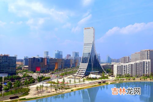 成都高新西区属于郫都区吗,成都市高新西区是属于高新区还是和高新区平级同属成都市管，或者属于郫县？