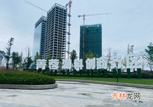 成都高新西区属于郫都区吗,成都市高新西区是属于高新区还是和高新区平级同属成都市管，或者属于郫县？