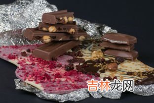 微波炉可以放锡纸吗,微波炉能放锡纸么