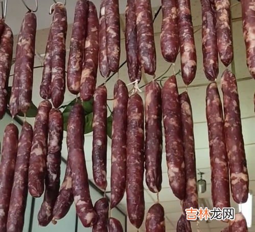 腊肠要晒太阳还是阴干,腊肠是阴干还是晒干的啊？