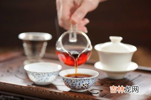 普洱茶是在哪个朝代定名的,普洱茶最早出现于什么年代
