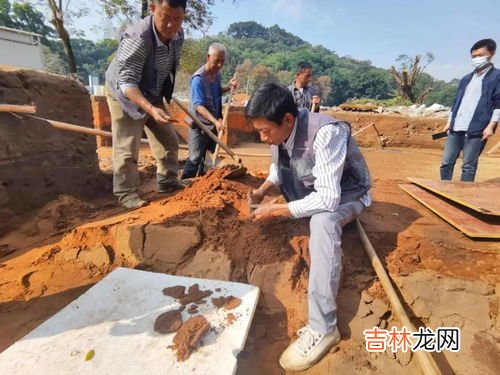 中国第一个考古文化遗址命名的是,考古第一个以遗址命名是什么？