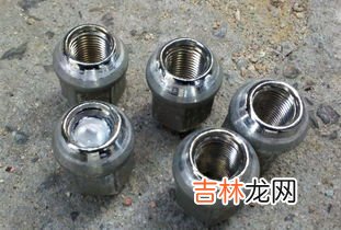 螺丝特别紧拧不动小妙招,有的物件上的螺丝太紧,拧不动怎么办?