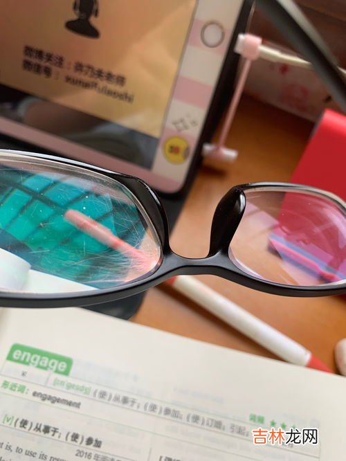 学生眼镜多久换一次,学生眼镜一般多久换一次
