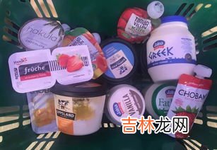 牛奶带袋子加热有毒吗,牛奶带包装一起在热水里加热会怎样?