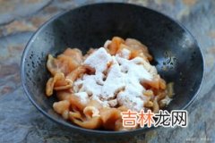 全蛋与蛋清腌肉区别,腌肉用蛋清还是蛋黄