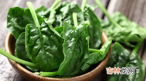 菠菜和鲫鱼能一起吃吗,鱼汤可以放菠菜吗
